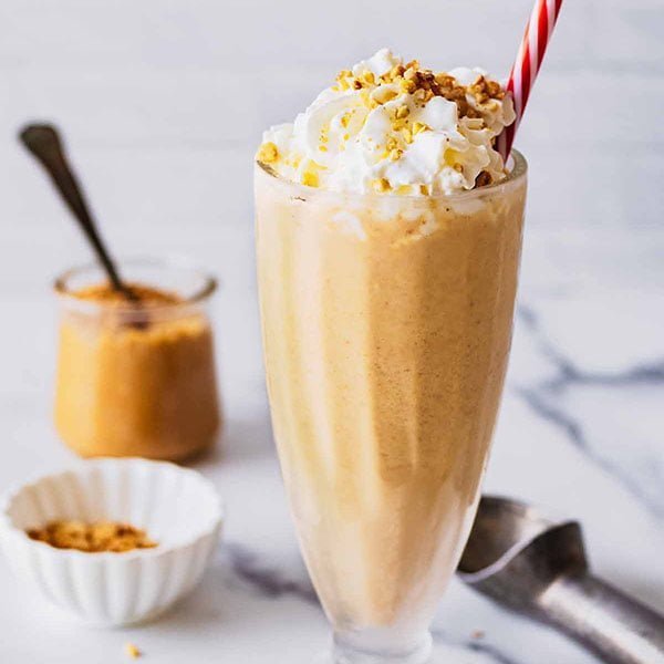 milkshake-badam-zamini موز کره بادام زمینی - تصویر 1